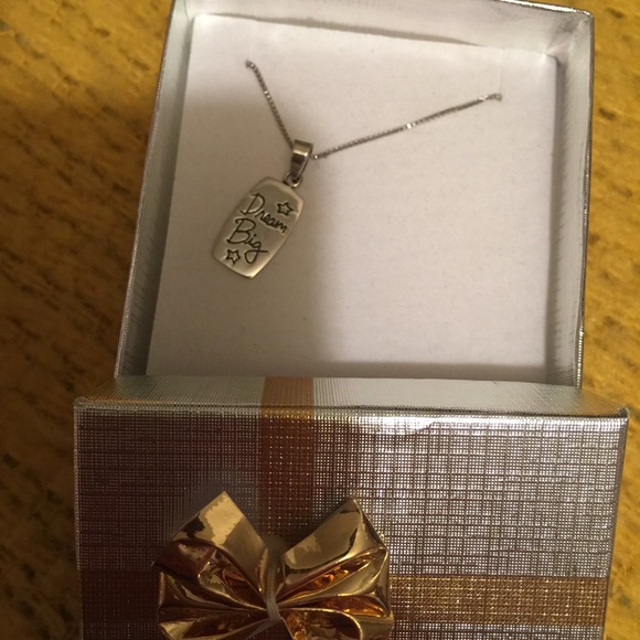 18kt white gold necklace