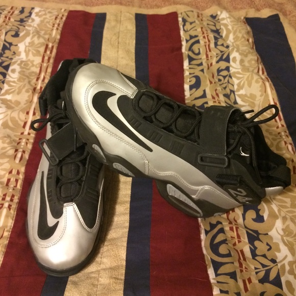 Nike Griffey Max 1