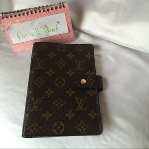 Auth. Louis Vuitton Agenda MM...sold