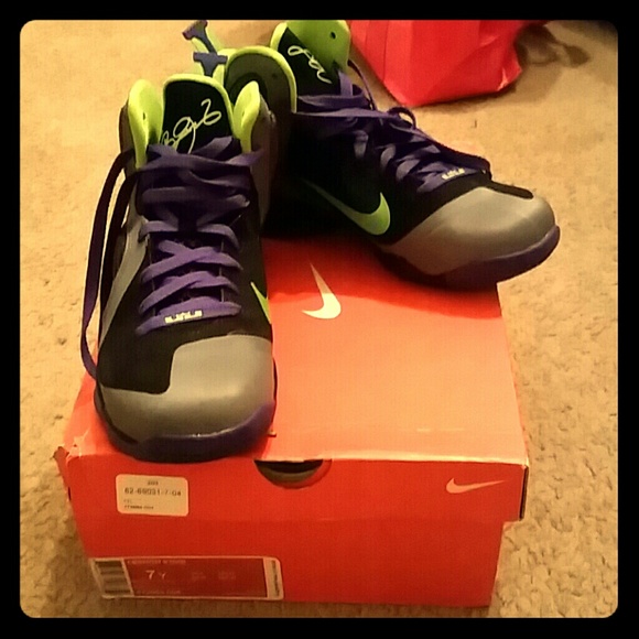 Lebron 7y