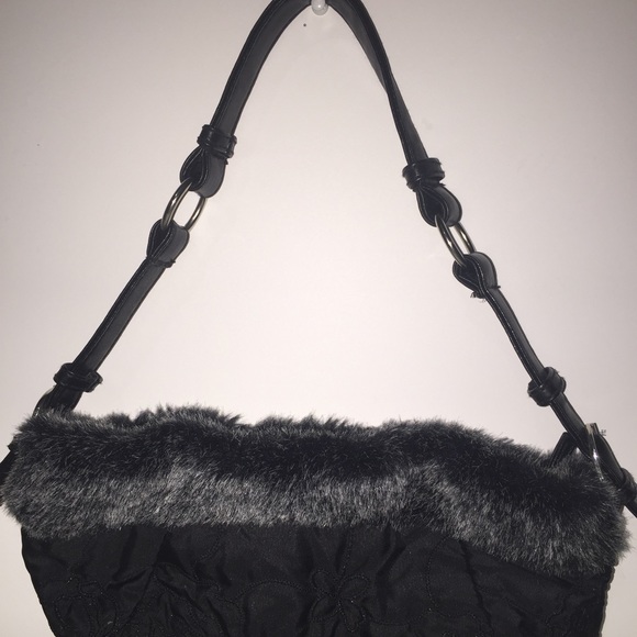 Chateau purse