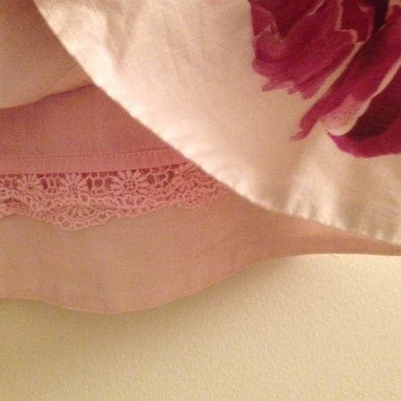 ✨ Floral skirt from Anthropologie - Picture 2 of 4