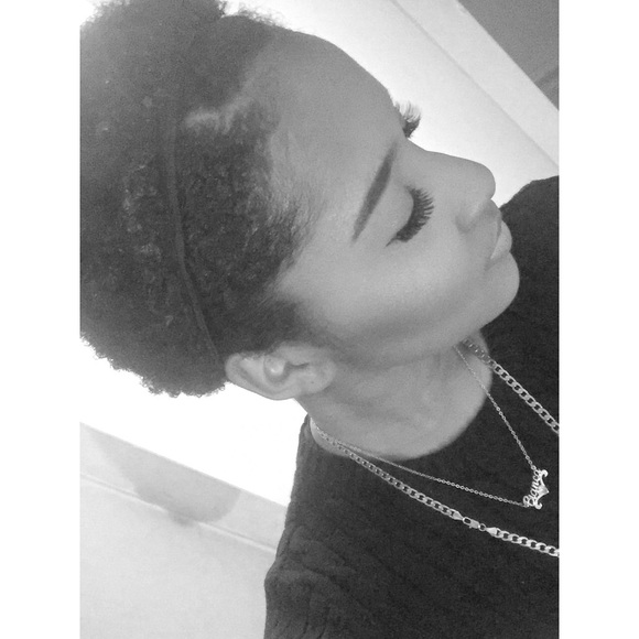 Meet your Posher, Bianca - Picture 3 of 3