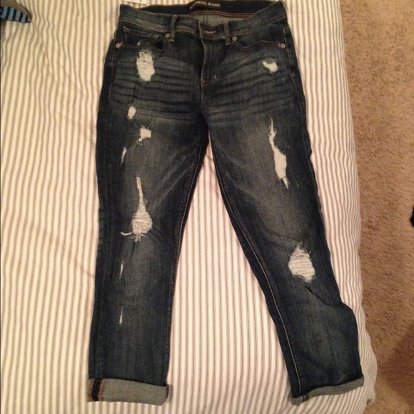 NWT cropped Mia mid rise ripped jeans