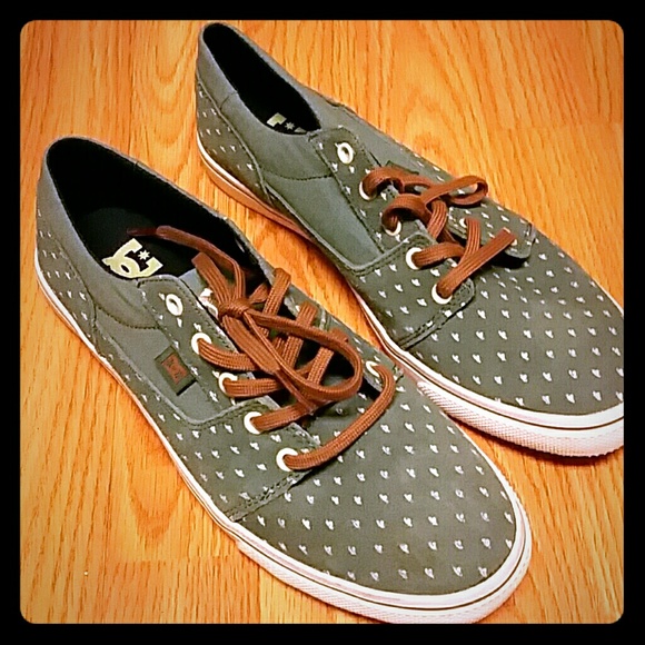 DC Woman's Skate Shoes