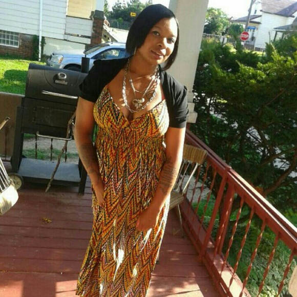 Meet your Posher, Tyrah - Picture 1 of 1