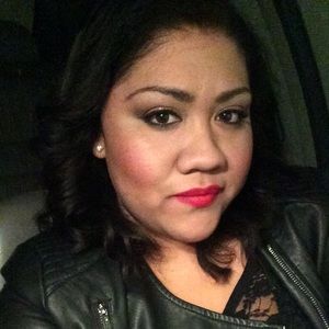 Meet your Posher, Elizabeth