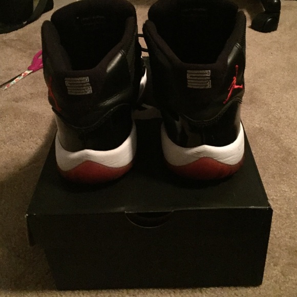 ‼️SOLD‼️ Jordan 11 Bred - Picture 3 of 4