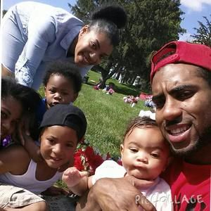 Meet your Posher, Nia