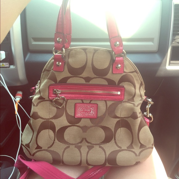 Authentic Coach Crossbody Hand bag