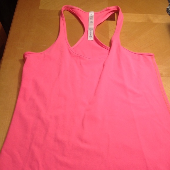Lululemon tank top