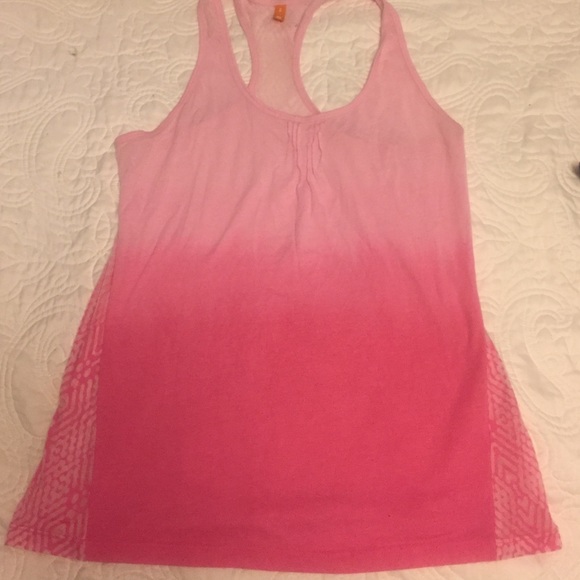 Lucy flowy workout top - Picture 1 of 2