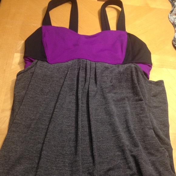 Lululemon tank top