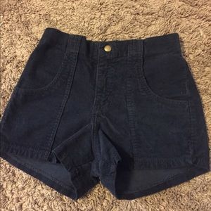 Corduroy mid waist short