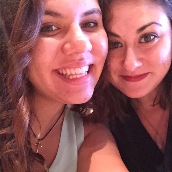 Meet your Posher, Yanelis