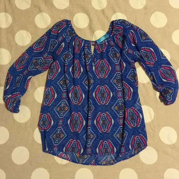 Boutique Tops - Blue Aztec print blouse