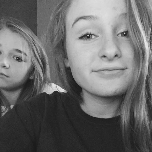 Meet your Posher, Kelsie - Picture 1 of 1