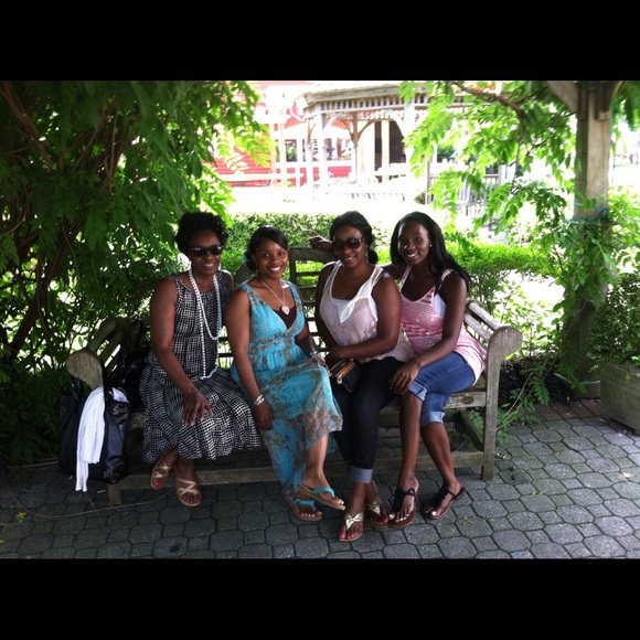 Meet your Posher, Barbara - Picture 2 of 2