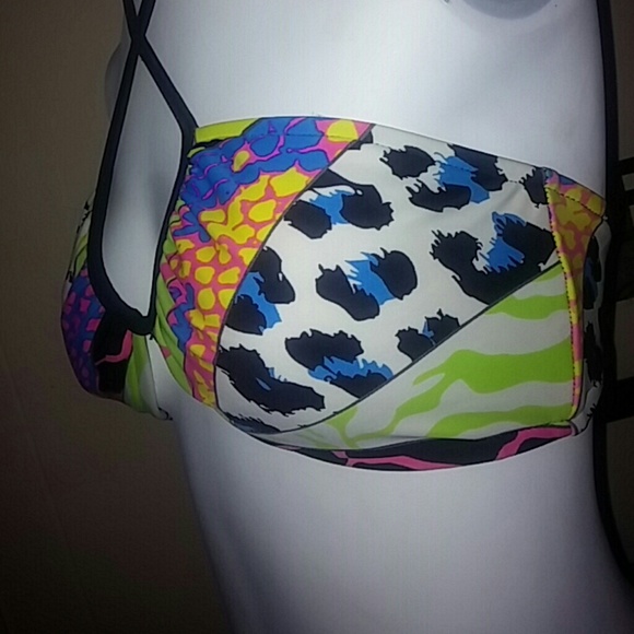 Fun & Sexy Colorful Swimming Top - Picture 3 of 4