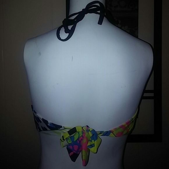 Fun & Sexy Colorful Swimming Top - Picture 4 of 4