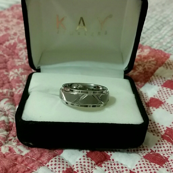 Men's  titanium wedding  band - Picture 2 of 4