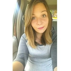 Meet your Posher, Kacey