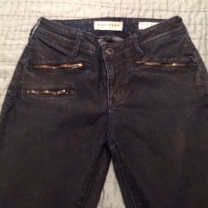 Skinny zipper jeans