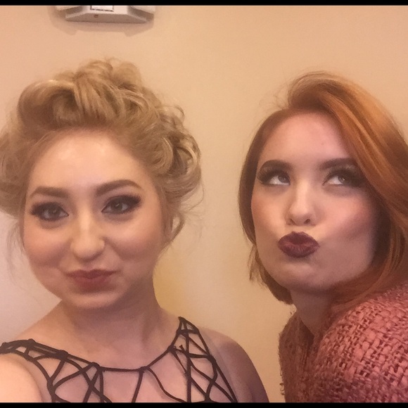 Meet Your Posher 💟 - Picture 3 of 4