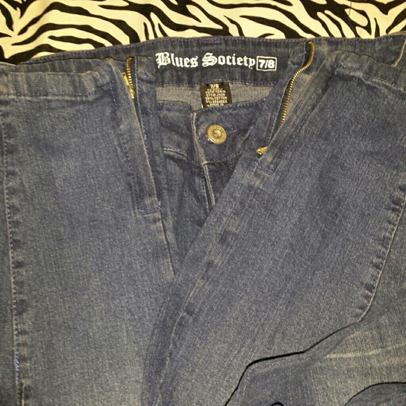 Blue pant / Capri . - Picture 3 of 3