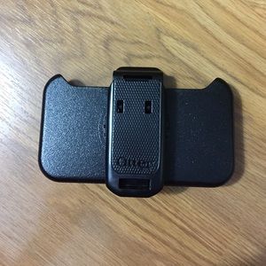 Otter box clip