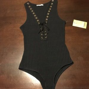 Rib black bodysuit with lace