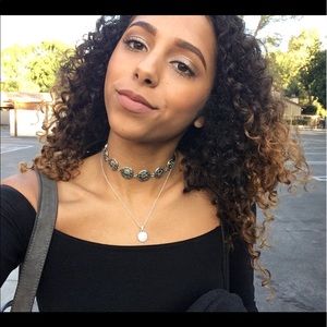 Meet your Posher, Bobbie