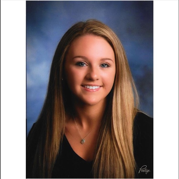 Meet your Posher, Megan - Picture 1 of 1