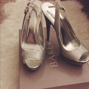 BAKERS "Flash" Heels (Size 7.5)