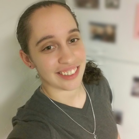 Meet your Posher, Taylor - Picture 1 of 1