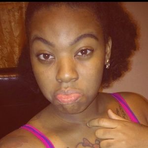 Meet your Posher, Fatisha