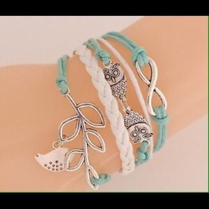 Owl bracelet. Tina's Closet Sablesbohotique