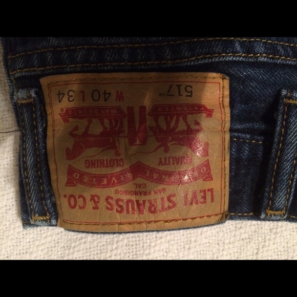 Levis 40x34 blue jeans barely worn - Picture 2 of 2