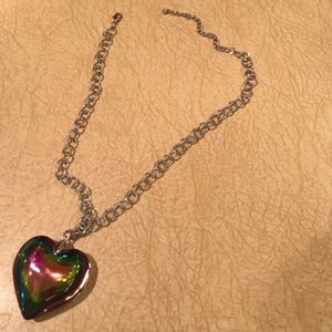 Heart necklace 💚💛