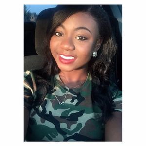 Meet your Posher, Alexus