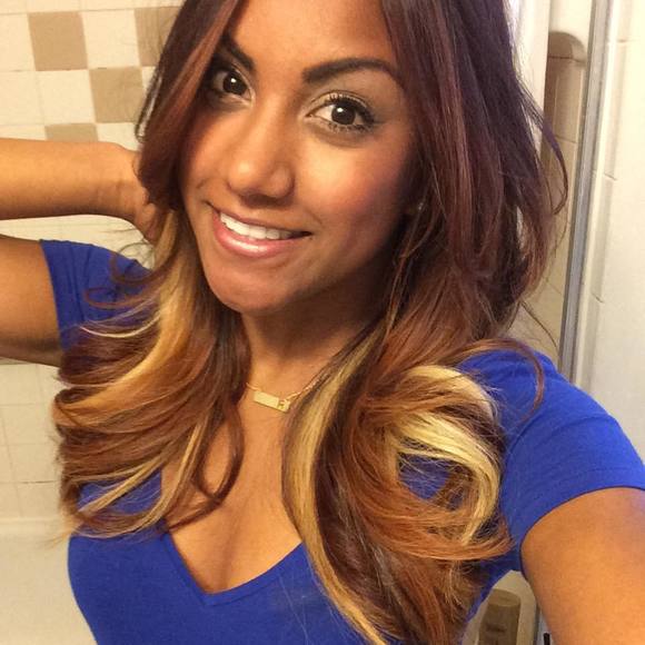 Meet your Posher, Raquel