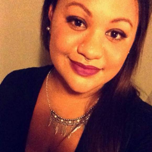 Meet your Posher, Felicia