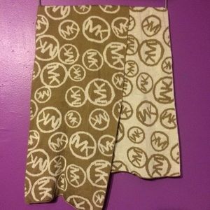 NWOT Michael Kors Reversible Logo Knit Scarf