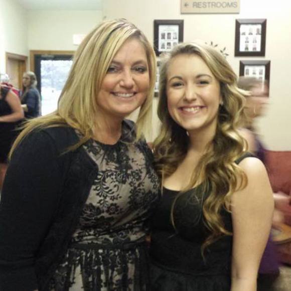 Meet your Posher, Kelly