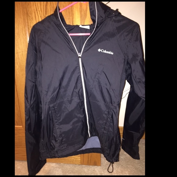 Black Columbia windbreaker