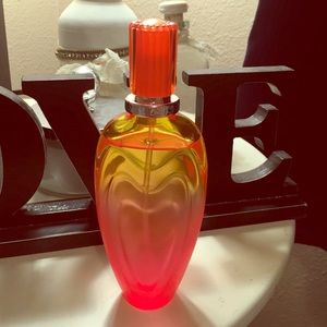 3.3 fl oz Escada sunset heat parfume