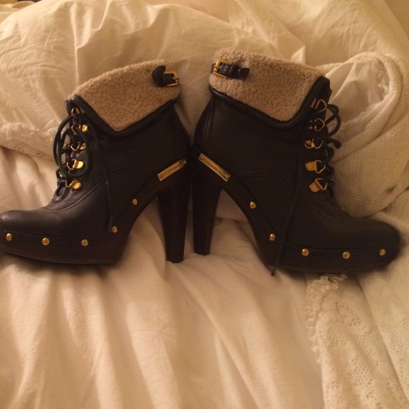 BCBG boots