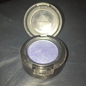 Metallic grey-ish blue mac eyeshadow