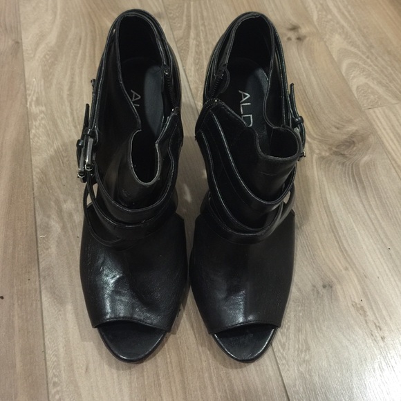 Peep Ankle Boot Aldo