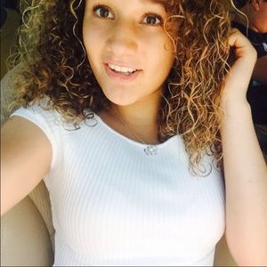 Meet your Posher, Melissa